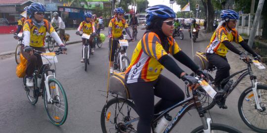 Gowes sepeda dari Aceh ke Padang, 21 Srikandi tiba di Medan
