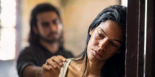 Pergoki suami dengan wanita lain, Nasrah dipukuli