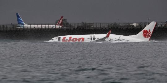 6 Keganjilan kecelakaan Lion Air di Bali