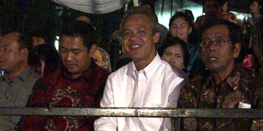 Jelang deklarasi, Ganjar saksikan pagelaran OVJ di Semarang