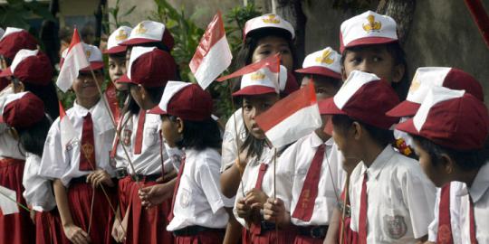 Sidang kasus guru yang mencubit murid dianggap cederai keadilan