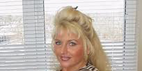 Lima perempuan berdada jumbo sejagat | merdeka.com