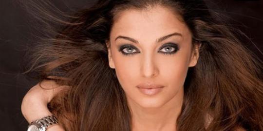 Aishwarya rai terima undangan khusus hadiri cannes 2013