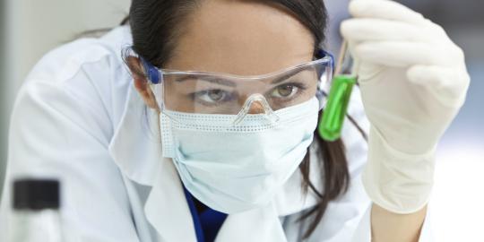 Dalam bidang sains, ilmuwan wanita dipandang sebelah mata