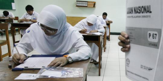 Polisi cokok 8 kepala sekolah, diduga bocorkan soal UN