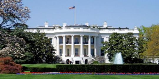 Twitter AP diretas, sebut Gedung Putih diledakkan & Obama luka