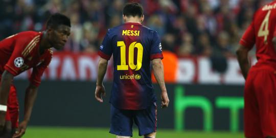 Dicukur Bayern Munich 4-0, Messi tertunduk lesu