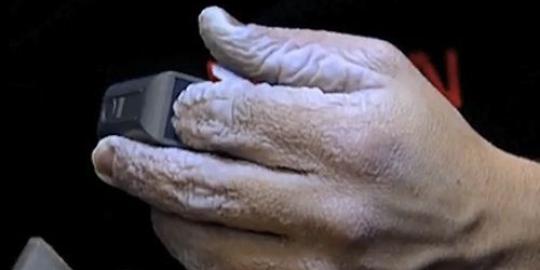 Keriput Dan Jelek Jari Tangan Yang Terendam Air 10 Hari Merdeka Com