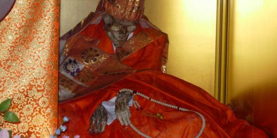 Sokushinbutsu, 24 biarawan yang berubah jadi mumi