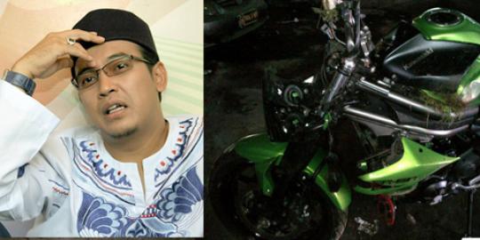 Ustaz Uje juga ikut klub motor