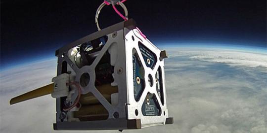 Nasa meluncurkan smartphone di ruang angkasa