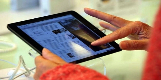 membaca situs internet