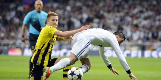 Aksi main kasar laga Real Madrid vs Borussia Dortmund 