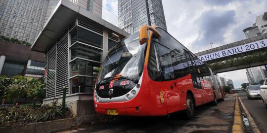 Transjakarta Blok M-Kota dan Pinangranti-Pluit stop sementara