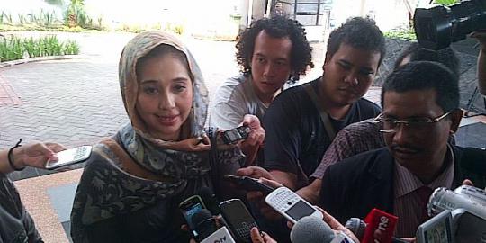 Cerita Ayu Azhari kenal tersangka kasus suap impor daging