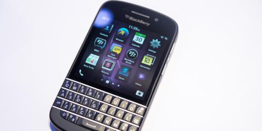 BlackBerry Q10 dengan body emas 24 karat meluncur 9 Mei