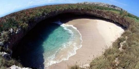 Keunikan Playa del Amor, pantai tersembunyi di Kepulauan Marieta