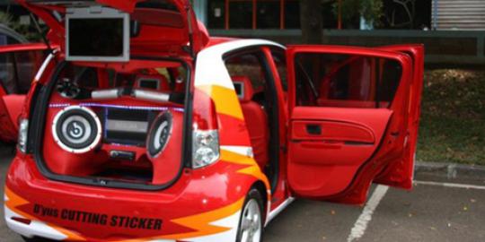 Sirion Dress-Up Contest, berhadiah ribuan dollar | merdeka.com Sirion Dress-Up Contest, berhadiah ribuan dollar | merdeka.com