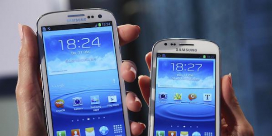 s4 mini versi single sim dan versi lte rev2