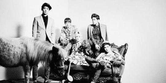 Album SHINee, Why So Serious? raih kesuksesan