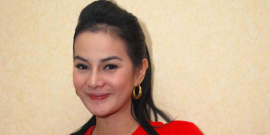 Astrid Tiar sempat keracunan ketika mengandung