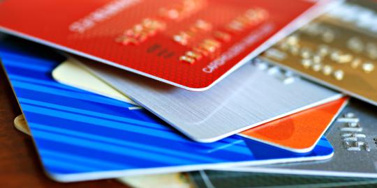 Kartu kredit bisa difotokopi ribuan kali, e-KTP kok cuma sekali