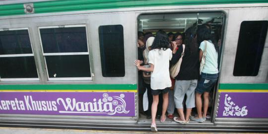 Ledakan di gerbong wanita Commuter Line, penumpang berhamburan