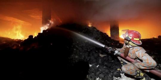 Kebakaran pabrik garmen di Bangladesh tewaskan delapan orang  