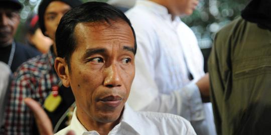 Kalah 'body', Jokowi enggan main futsal dengan tim Belanda