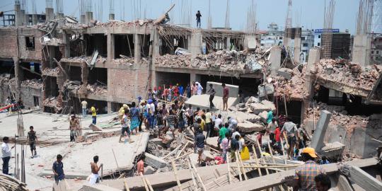 Korban tewas gedung runtuh Bangladesh tembus seribu orang