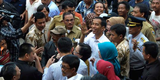 Kampanye untuk Ganjar-Heru, Jokowi blusukan di Demak & Grobogan