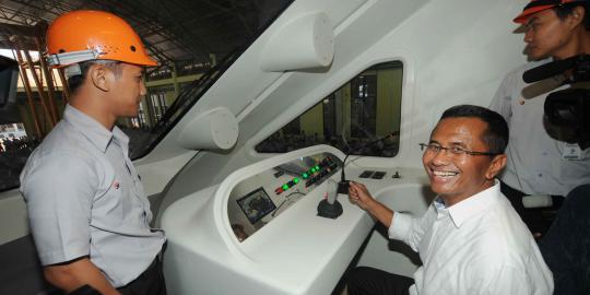 Dahlan minta izin Jokowi pamerkan monorail di Monas