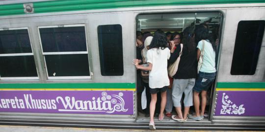 Dahlan: Rangkaian kereta khusus wanita dihapus untuk efisiensi