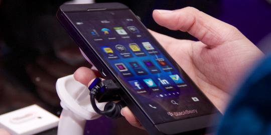 BlackBerry Z10 berlayar 5 inci akan segera dirilis?