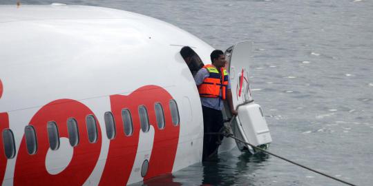 KNKT: Kopilot Lion Air nyemplung di Bali tak bisa lihat landasan