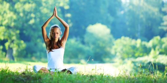 Lakukan yoga untuk atasi tekanan darah tinggi