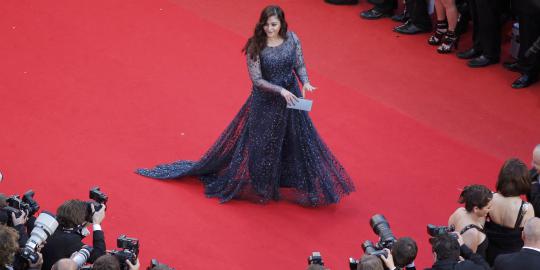 Permata miliaran rupiah dicuri di ajang Festival Film Cannes