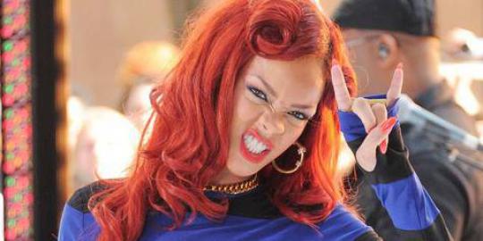 Wajah \'dibajak\', Rihanna tuntut Topshop Rp 48 miliar!