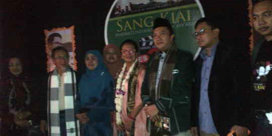 Pilgub Jatim, Khofifah kampanye di diskusi film Sang Kiai