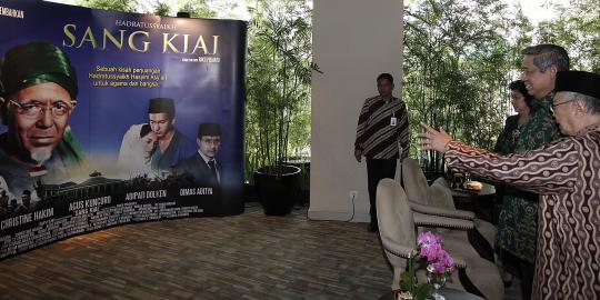 SBY menangis nonton film Sang Kiai