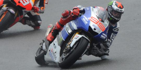Gagal podium, Lorenzo salahkan handling motor