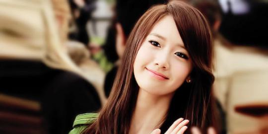 YoonA SNSD bantah memiliki pinggang seksi, setuju?