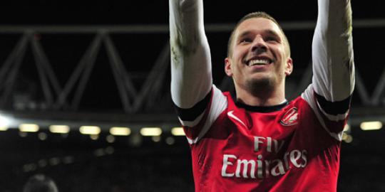 Podolski tersanjung dikaitkan dengan Juve