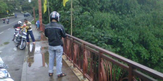 ABG di Medan tewas setelah hanyut di parit besar