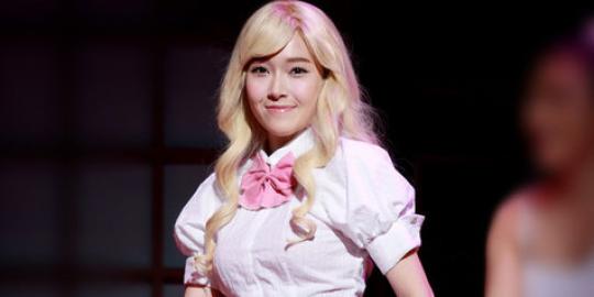 Hadiri event fashion, Jessica SNSD pakai gaun seksi