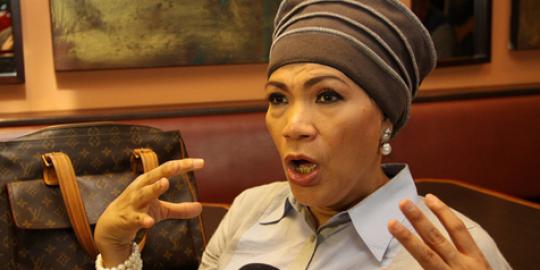 Dorce Gamalama: Pernikahan saya, karangan Dinky saja