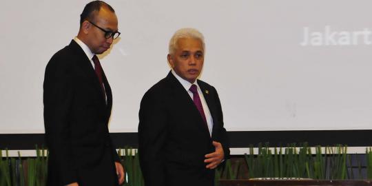 Hari pertama jadi menkeu, Chatib blusukan ke badan anggaran DPR