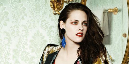 Putus, Kristen Stewart 'melarikan diri' ke rumah Taylor Swift