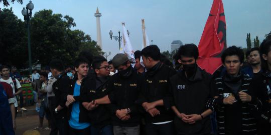 Mahasiswa Trisakti desak SBY usut tuntas tragedi Mei 98