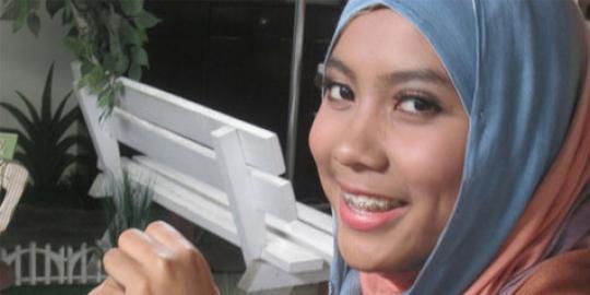 Vinnie Lupita buat dua video klip sekaligus